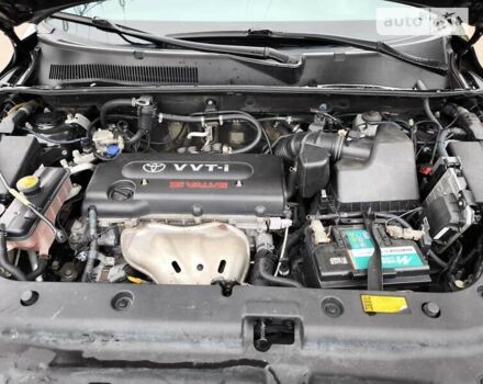 Тойота РАВ 4, об'ємом двигуна 2 л та пробігом 145 тис. км за 9300 $, фото 8 на Automoto.ua