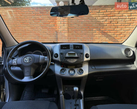 Тойота РАВ 4, объемом двигателя 0 л и пробегом 125 тыс. км за 9000 $, фото 2 на Automoto.ua