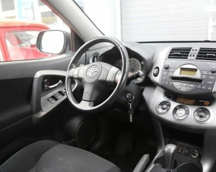 Тойота РАВ 4, объемом двигателя 2 л и пробегом 139 тыс. км за 9000 $, фото 12 на Automoto.ua