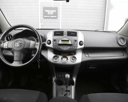 Тойота РАВ 4, объемом двигателя 2 л и пробегом 139 тыс. км за 9000 $, фото 13 на Automoto.ua