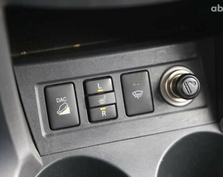 Тойота РАВ 4, объемом двигателя 2 л и пробегом 139 тыс. км за 9000 $, фото 19 на Automoto.ua