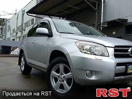 Тойота РАВ 4, объемом двигателя 2 л и пробегом 251 тыс. км за 9500 $, фото 1 на Automoto.ua