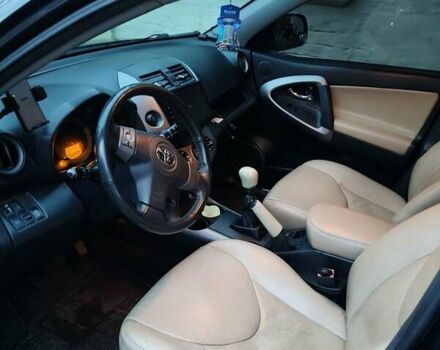 Тойота РАВ 4, об'ємом двигуна 2.23 л та пробігом 318 тис. км за 9669 $, фото 3 на Automoto.ua