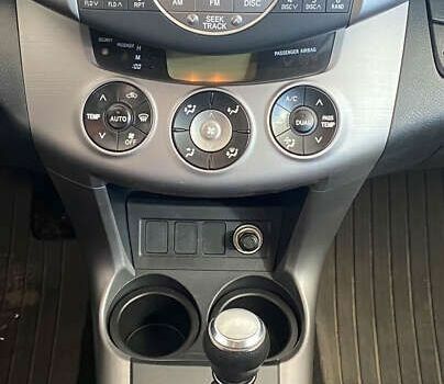 Тойота РАВ 4, объемом двигателя 2.2 л и пробегом 156 тыс. км за 10650 $, фото 14 на Automoto.ua