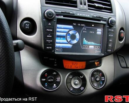 Тойота РАВ 4, объемом двигателя 2 л и пробегом 156 тыс. км за 11500 $, фото 9 на Automoto.ua