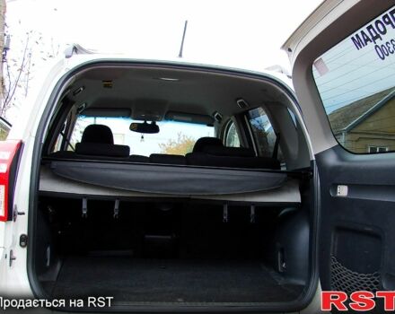 Тойота РАВ 4, объемом двигателя 2 л и пробегом 156 тыс. км за 11500 $, фото 4 на Automoto.ua