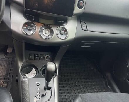 Тойота РАВ 4, объемом двигателя 2 л и пробегом 130 тыс. км за 8750 $, фото 4 на Automoto.ua
