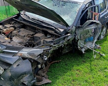 Тойота РАВ 4, об'ємом двигуна 2.5 л та пробігом 153 тис. км за 3800 $, фото 2 на Automoto.ua