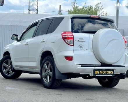 Тойота РАВ 4, объемом двигателя 2 л и пробегом 163 тыс. км за 13200 $, фото 2 на Automoto.ua