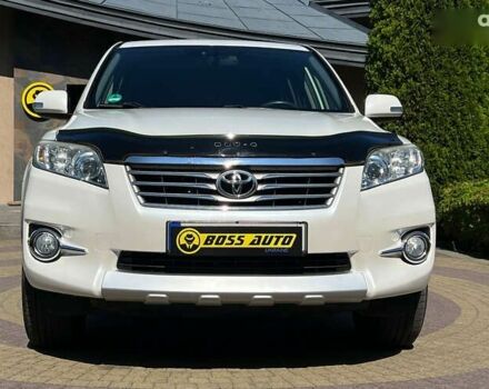 Тойота РАВ 4, объемом двигателя 2.2 л и пробегом 180 тыс. км за 15699 $, фото 1 на Automoto.ua