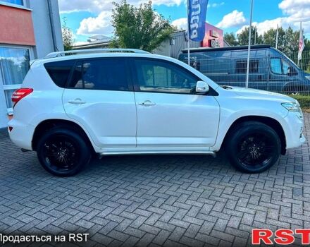 Тойота РАВ 4, об'ємом двигуна 2.2 л та пробігом 175 тис. км за 10000 $, фото 2 на Automoto.ua