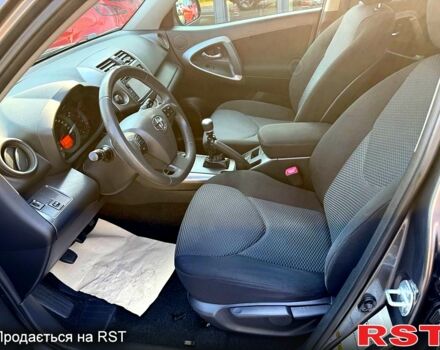 Тойота РАВ 4, об'ємом двигуна 2.2 л та пробігом 195 тис. км за 10400 $, фото 6 на Automoto.ua
