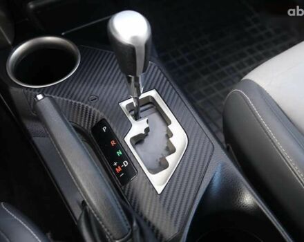 Тойота РАВ 4 2013 у Києві на Automoto.ua Тойота РАВ 4, об'ємом двигуна 2.2 л та пробігом 161 тис. км за 17500 $, фото 18 на Automoto.ua