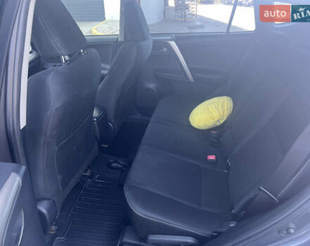 Тойота РАВ 4, объемом двигателя 2.5 л и пробегом 202 тыс. км за 17000 $, фото 3 на Automoto.ua