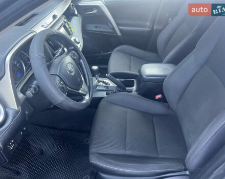 Тойота РАВ 4, объемом двигателя 2.5 л и пробегом 202 тыс. км за 17000 $, фото 4 на Automoto.ua