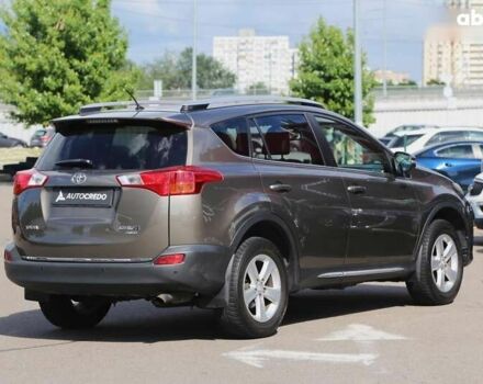 Тойота РАВ 4 2013 у Києві на Automoto.ua Тойота РАВ 4, об'ємом двигуна 2.2 л та пробігом 161 тис. км за 17500 $, фото 5 на Automoto.ua