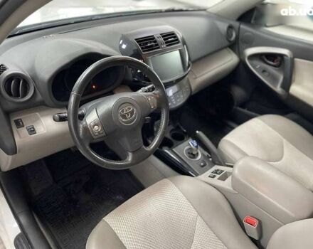 Тойота РАВ 4, об'ємом двигуна 0 л та пробігом 238 тис. км за 9890 $, фото 21 на Automoto.ua