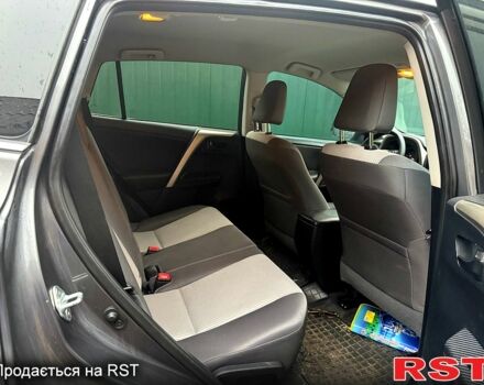 Тойота РАВ 4, объемом двигателя 2.4 л и пробегом 220 тыс. км за 14500 $, фото 2 на Automoto.ua