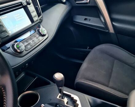 Тойота РАВ 4, об'ємом двигуна 2.2 л та пробігом 145 тис. км за 17000 $, фото 1 на Automoto.ua
