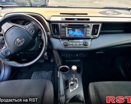 Тойота РАВ 4, об'ємом двигуна 2.2 л та пробігом 145 тис. км за 17000 $, фото 3 на Automoto.ua