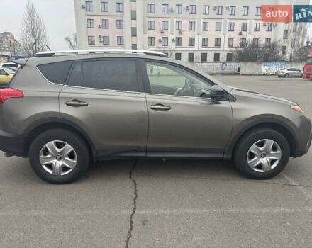 Тойота РАВ 4, объемом двигателя 2.5 л и пробегом 215 тыс. км за 13850 $, фото 5 на Automoto.ua