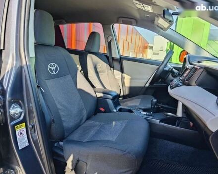 Тойота РАВ 4 2015 у Києві на Automoto.ua Тойота РАВ 4, об'ємом двигуна 0 л та пробігом 156 тис. км за 14690 $, фото 11 на Automoto.ua