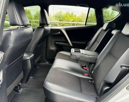 Тойота РАВ 4 2016 у Києві на Automoto.ua Тойота РАВ 4, об'ємом двигуна 0 л та пробігом 164 тис. км за 23500 $, фото 22 на Automoto.ua