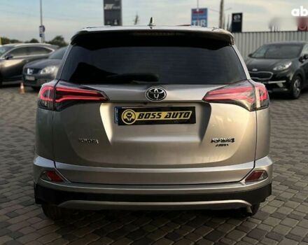 Тойота РАВ 4, объемом двигателя 2.5 л и пробегом 272 тыс. км за 15000 $, фото 5 на Automoto.ua