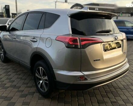 Тойота РАВ 4, объемом двигателя 2.5 л и пробегом 272 тыс. км за 15000 $, фото 4 на Automoto.ua