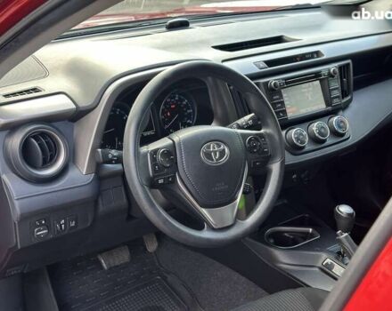 Тойота РАВ 4 2016 у Києві на Automoto.ua Тойота РАВ 4, об'ємом двигуна 2.5 л та пробігом 102 тис. км за 19490 $, фото 14 на Automoto.ua