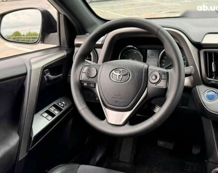 Тойота РАВ 4 2016 у Києві на Automoto.ua Тойота РАВ 4, об'ємом двигуна 0 л та пробігом 164 тис. км за 23500 $, фото 28 на Automoto.ua