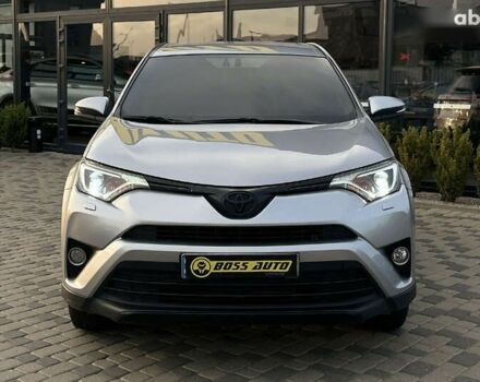 Тойота РАВ 4, объемом двигателя 2.5 л и пробегом 272 тыс. км за 15000 $, фото 1 на Automoto.ua