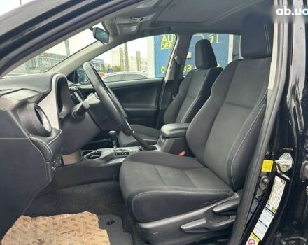 Тойота РАВ 4 2016 у Києві на Automoto.ua Тойота РАВ 4, об'ємом двигуна 0 л та пробігом 108 тис. км за 18690 $, фото 16 на Automoto.ua