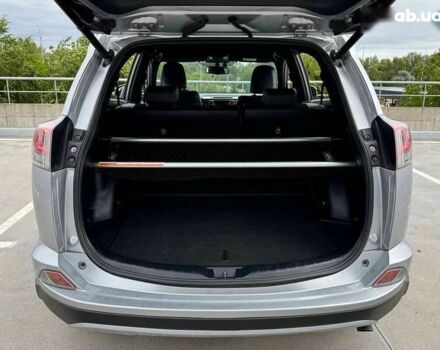 Тойота РАВ 4 2016 у Києві на Automoto.ua Тойота РАВ 4, об'ємом двигуна 0 л та пробігом 164 тис. км за 23500 $, фото 17 на Automoto.ua