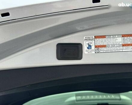 Тойота РАВ 4 2016 у Києві на Automoto.ua Тойота РАВ 4, об'ємом двигуна 0 л та пробігом 164 тис. км за 23500 $, фото 18 на Automoto.ua