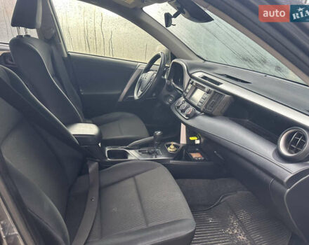 Тойота РАВ 4, объемом двигателя 2.5 л и пробегом 300 тыс. км за 16500 $, фото 3 на Automoto.ua