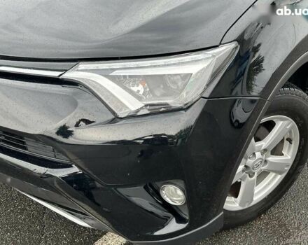 Тойота РАВ 4 2016 у Києві на Automoto.ua Тойота РАВ 4, об'ємом двигуна 0 л та пробігом 108 тис. км за 18690 $, фото 11 на Automoto.ua