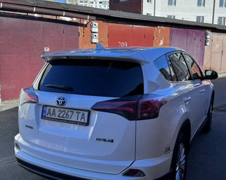 Тойота РАВ 4, об'ємом двигуна 2 л та пробігом 186 тис. км за 18500 $, фото 2 на Automoto.ua