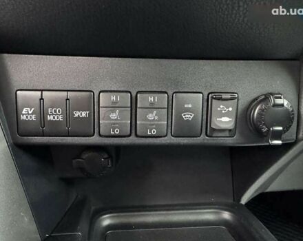 Тойота РАВ 4 2017 в Днепре (Днепропетровске) на Automoto.ua Тойота РАВ 4, объемом двигателя 0 л и пробегом 92 тыс. км за 24500 $, фото 17 на Automoto.ua