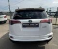 Тойота РАВ 4 2017 у Києві на Automoto.ua Тойота РАВ 4, об'ємом двигуна 0 л та пробігом 180 тис. км за 15990 $, фото 6 на Automoto.ua