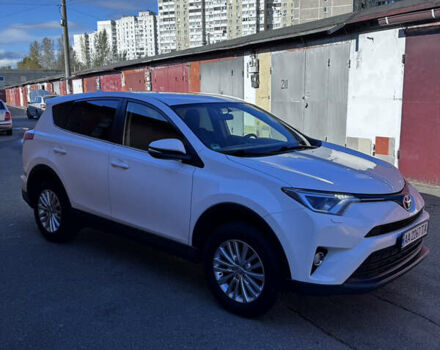 Тойота РАВ 4, об'ємом двигуна 2 л та пробігом 186 тис. км за 18500 $, фото 3 на Automoto.ua