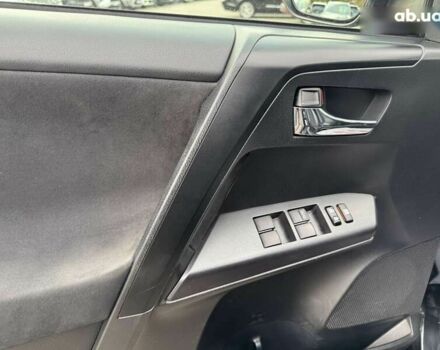 Тойота РАВ 4 2017 в Днепре (Днепропетровске) на Automoto.ua Тойота РАВ 4, объемом двигателя 0 л и пробегом 92 тыс. км за 24500 $, фото 9 на Automoto.ua