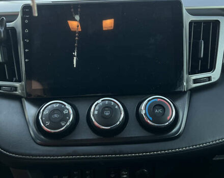 Тойота РАВ 4, объемом двигателя 2 л и пробегом 112 тыс. км за 21000 $, фото 3 на Automoto.ua