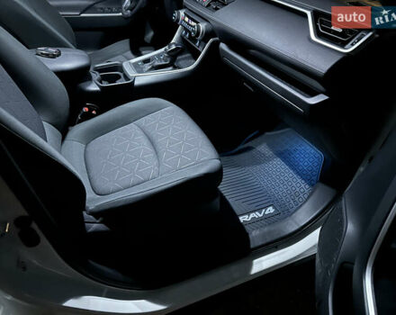 Тойота РАВ 4, объемом двигателя 2.5 л и пробегом 56 тыс. км за 29900 $, фото 19 на Automoto.ua