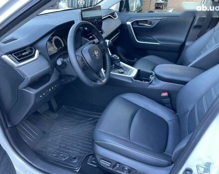 Тойота РАВ 4, объемом двигателя 0 л и пробегом 20 тыс. км за 41500 $, фото 1 на Automoto.ua