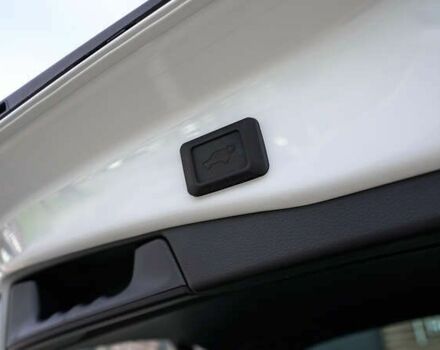 Тойота РАВ 4, об'ємом двигуна 0 л та пробігом 8 тис. км за 43214 $, фото 9 на Automoto.ua