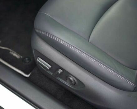 Тойота РАВ 4, об'ємом двигуна 0 л та пробігом 24 тис. км за 43214 $, фото 16 на Automoto.ua