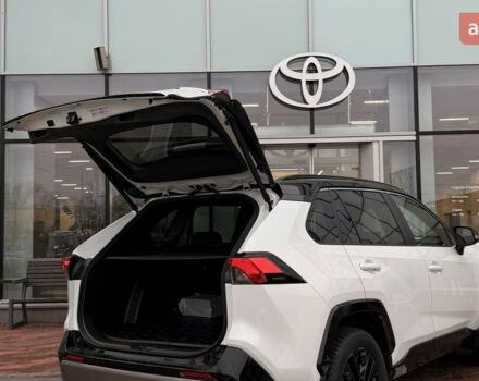 Тойота РАВ 4, об'ємом двигуна 2.49 л та пробігом 0 тис. км за 44192 $, фото 13 на Automoto.ua