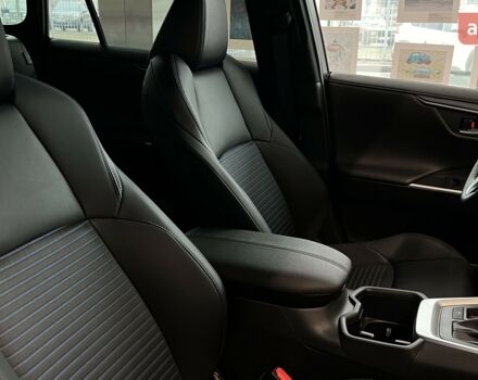 Тойота РАВ 4, об'ємом двигуна 2.49 л та пробігом 0 тис. км за 43665 $, фото 19 на Automoto.ua