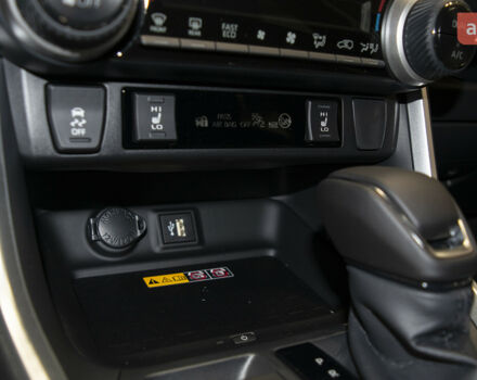 купить новое авто Тойота РАВ 4 2025 года от официального дилера Тойота Центр Рівне "Агат Авто" Тойота фото